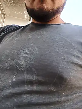 Snapshot of Bartolito001 chatting on 11.30.25 Bartolito001 online show from 11.30.25