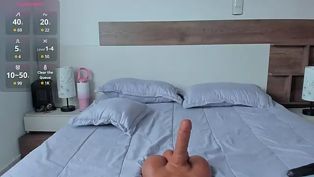 Snapshot of _fullmoon chatting on 01.31.25  fullmoon online show from 01.31.25