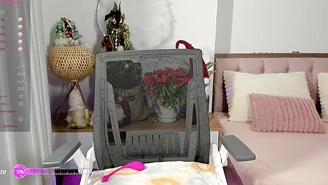  Joliie  online show from 12.24.24