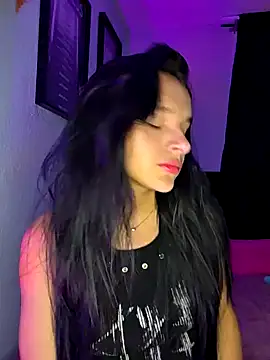 Snapshot of _shantal_smith chatting on 04.26.26 shantal smith online show from 04.26.26