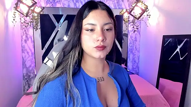 Lia 14  online show from 01.30.25