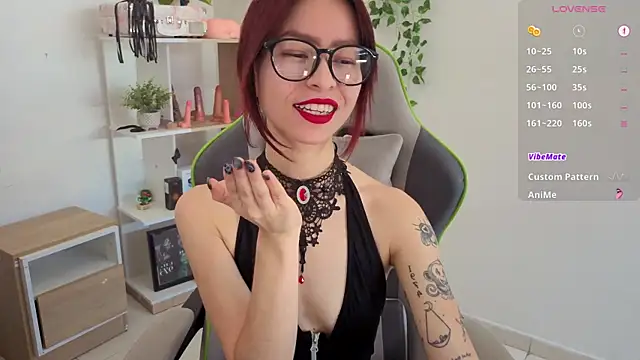 Snapshot of rosse_98_ chatting on 09.15.25 rosse 98 online show from 09.15.25