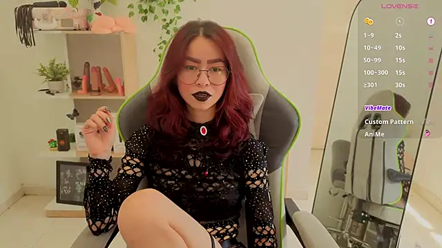 Snapshot of rosse_98_ chatting on 09.24.25 rosse 98 online show from 09.24.25