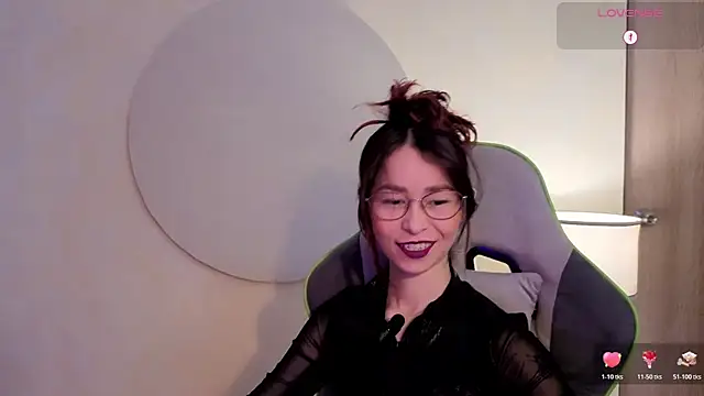 Snapshot of rosse_98_ chatting on 06.29.26 rosse 98 online show from 06.29.26