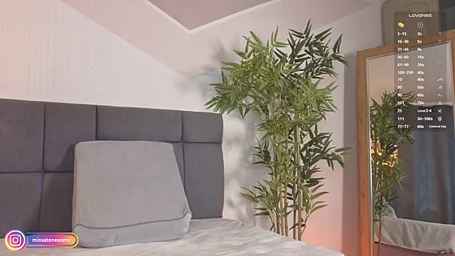 missatenea online show from 11.01.25