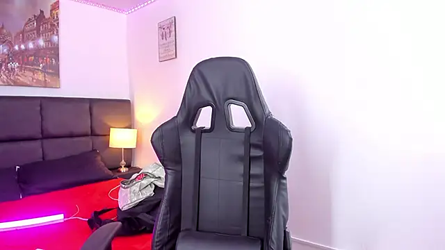 Megan Miles02 online show from 03.13.25