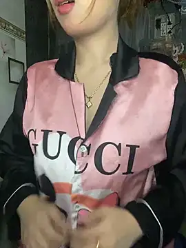 Snapshot of -KathySweet- chatting on 02.13.25 -KathySweet- online show from 02.13.25