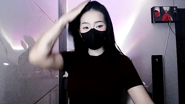 Snapshot of -KathySweet- chatting on 10.31.25 -KathySweet- online show from 10.31.25