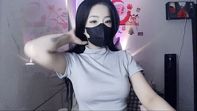 Snapshot of -KathySweet- chatting on 12.04.25 -KathySweet- online show from 12.04.25