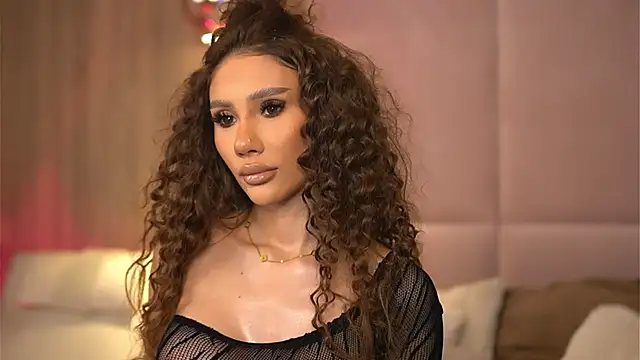 Snapshot of AvaHeath chatting on 03.16.25 AvaHeath online show from 03.16.25