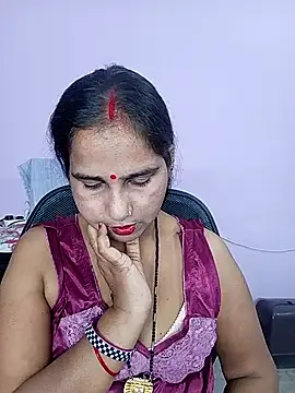 Snapshot of reemacouple007 chatting on 04.19.26 reemacouple007 online show from 04.19.26