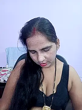 Snapshot of reemacouple007 chatting on 04.29.26 reemacouple007 online show from 04.29.26