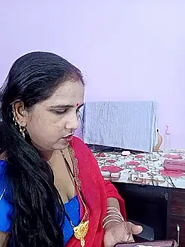 Snapshot of reemacouple007 chatting on 05.30.26 reemacouple007 online show from 05.30.26