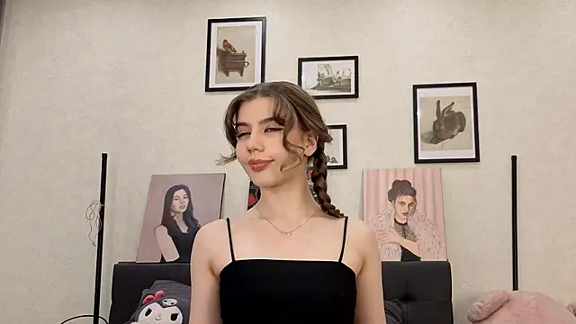 Snapshot of dolly_ll chatting on 07.01.26 dolly ll online show from 07.01.26