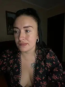 Snapshot of Roxana_Bell chatting on 07.15.26 Roxana Bell online show from 07.15.26