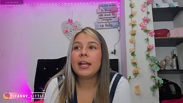 little tifanny82 online show from 12.17.24