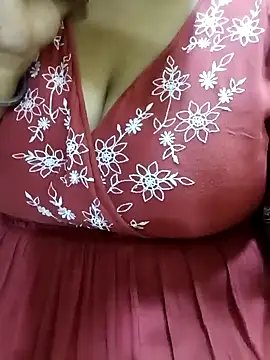 Snapshot of Ravina_patil1 chatting on 11.10.25 Ravina patil1 online show from 11.10.25