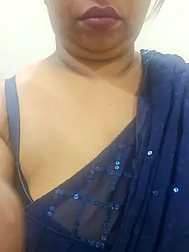 Snapshot of Ravina_patil1 chatting on 11.12.25 Ravina patil1 online show from 11.12.25