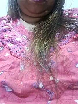 Snapshot of Ravina_patil1 chatting on 11.19.25 Ravina patil1 online show from 11.19.25