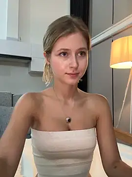 LunaRase online show from 03.05.25