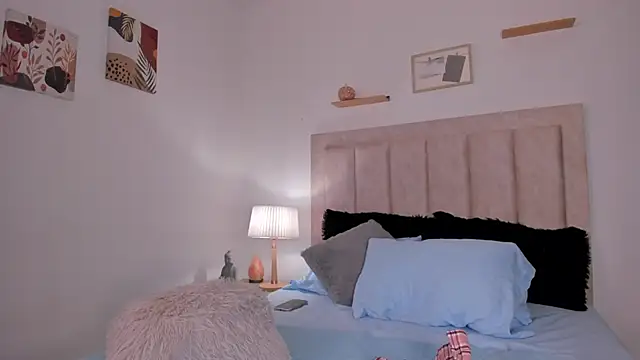 Avaline Blancx online show from 01.25.25