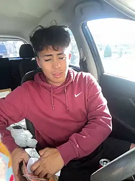 Snapshot of carlozxyz337 chatting on 12.21.24 carlozxyz337 online show from 12.21.24