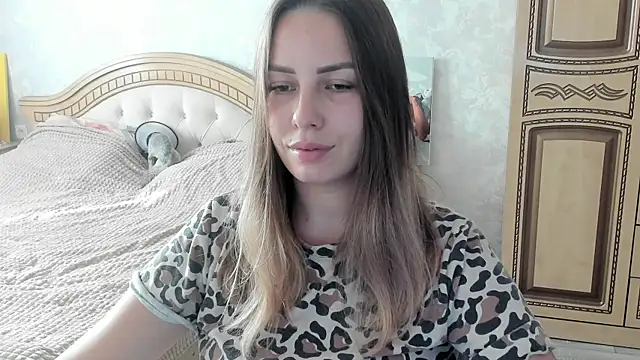 Mia shy1 online show from 11.10.25