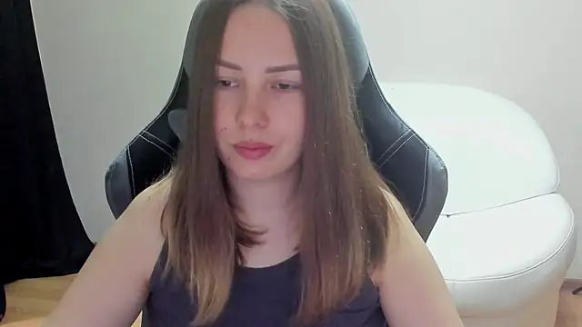 Snapshot of Mia_shy1 chatting on 06.01.26 Mia shy1 online show from 06.01.26