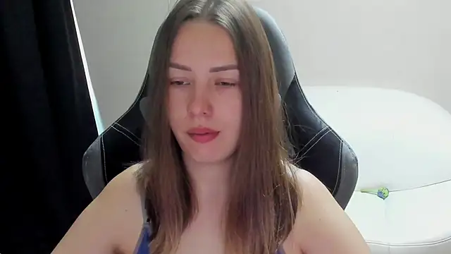 Snapshot of Mia_shy1 chatting on 06.10.26 Mia shy1 online show from 06.10.26