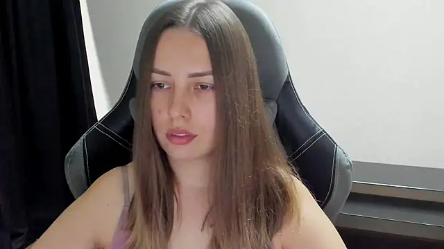 Snapshot of Mia_shy1 chatting on 06.29.26 Mia shy1 online show from 06.29.26