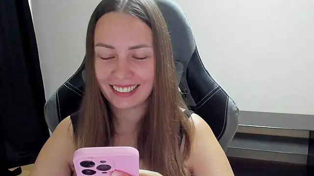 Snapshot of Mia_shy1 chatting on 07.10.26 Mia shy1 online show from 07.10.26