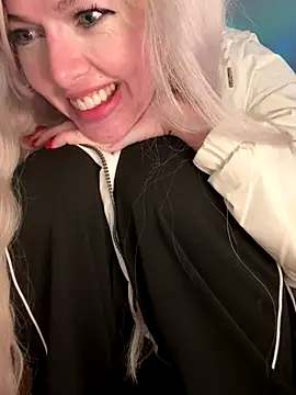 Snapshot of propertyofdaddy chatting on 12.02.25 propertyofdaddy online show from 12.02.25