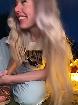 Snapshot of propertyofdaddy chatting on 04.15.26 propertyofdaddy online show from 04.15.26