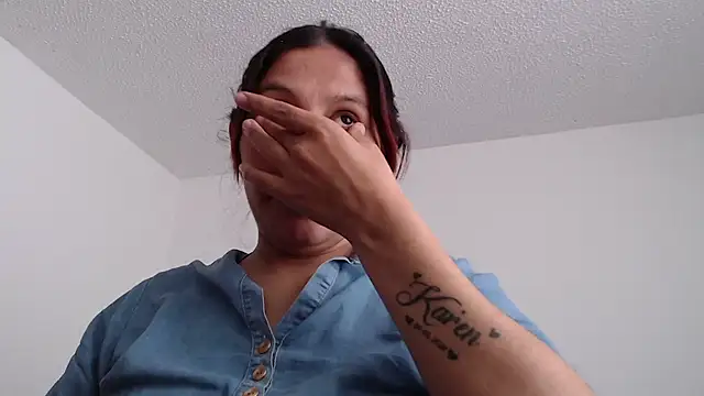 Ashley A online show from 01.21.25