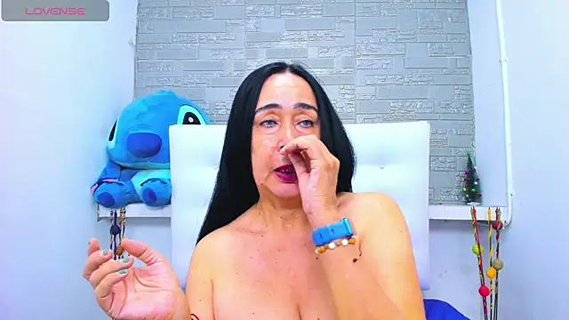 HorniestMilf online show from 10.27.25