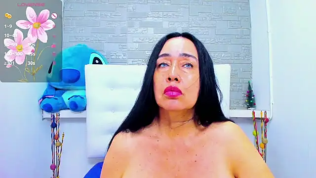 HorniestMilf online show from 11.06.25