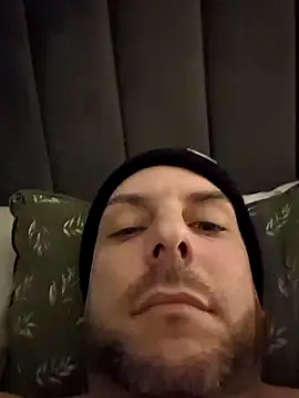 Snapshot of Joinus1988 chatting on 12.14.25 Joinus1988 online show from 12.14.25