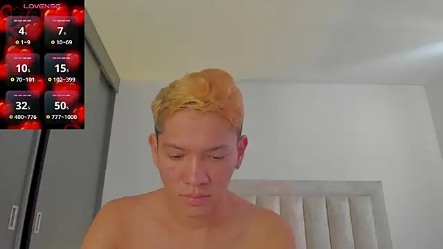 JulianRose 1 online show from 11.15.25