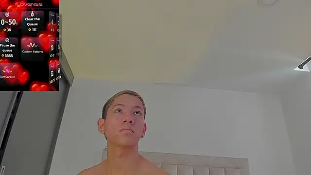 JulianRose 1 online show from 11.21.25