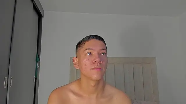 JulianRose 1 online show from 02.05.26