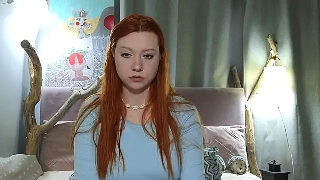 Snapshot of MileyMiller chatting on 04.26.26 MileyMiller online show from 04.26.26