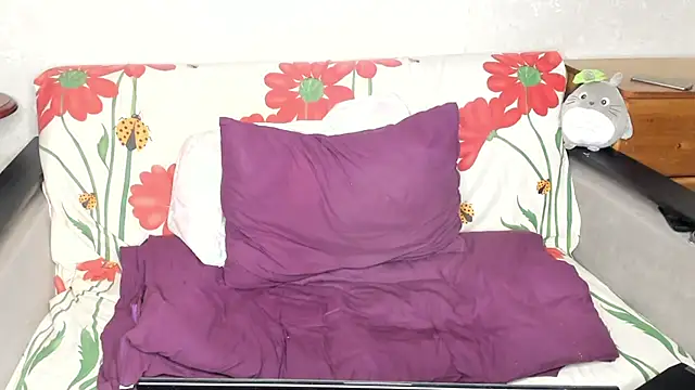 Snapshot of Aushpana chatting on 02.14.25 Aushpana online show from 02.14.25