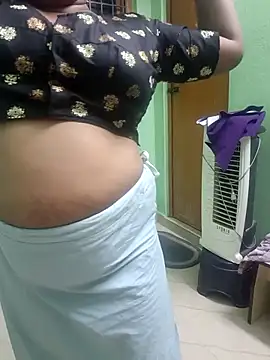 Snapshot of tamil_monasexy chatting on 03.26.26 tamil monasexy online show from 03.26.26