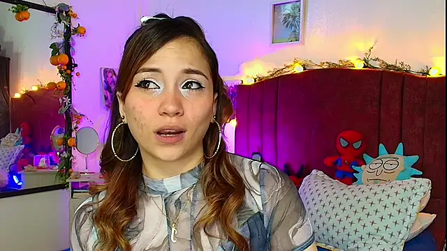 Snapshot of alisson_zafiro_ chatting on 04.26.26 alisson zafiro online show from 04.26.26