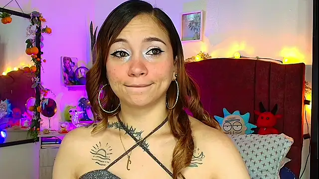 Snapshot of alisson_zafiro_ chatting on 04.27.26 alisson zafiro online show from 04.27.26