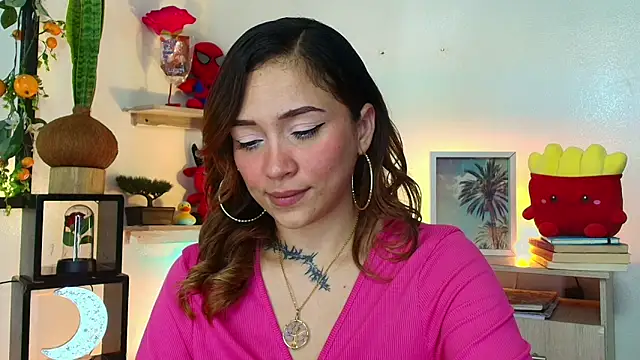 Snapshot of alisson_zafiro_ chatting on 05.20.26 alisson zafiro online show from 05.20.26