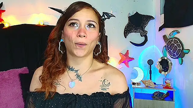 Snapshot of alisson_zafiro_ chatting on 07.17.26 alisson zafiro online show from 07.17.26