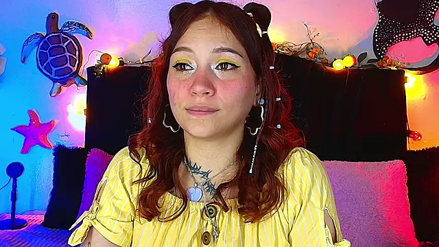 Snapshot of alisson_zafiro_ chatting on 07.26.26 alisson zafiro online show from 07.26.26