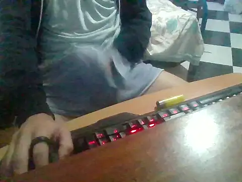 Snapshot of CummedCock chatting on 10.01.25 CummedCock online show from 10.01.25