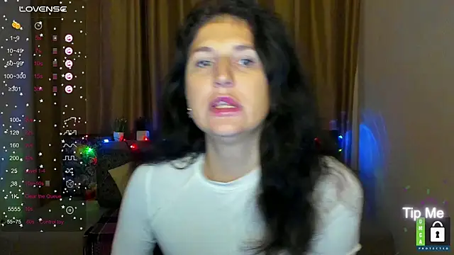 Alianna Solo Kisses online show from 11.29.25